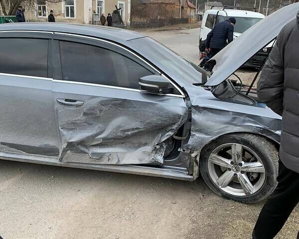 Серый Фольксваген Пассат, объемом двигателя 2.5 л и пробегом 210 тыс. км за 4200 $, фото 18 на Automoto.ua