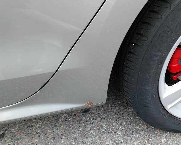 Серый Фольксваген Пассат, объемом двигателя 2.48 л и пробегом 219 тыс. км за 9800 $, фото 7 на Automoto.ua