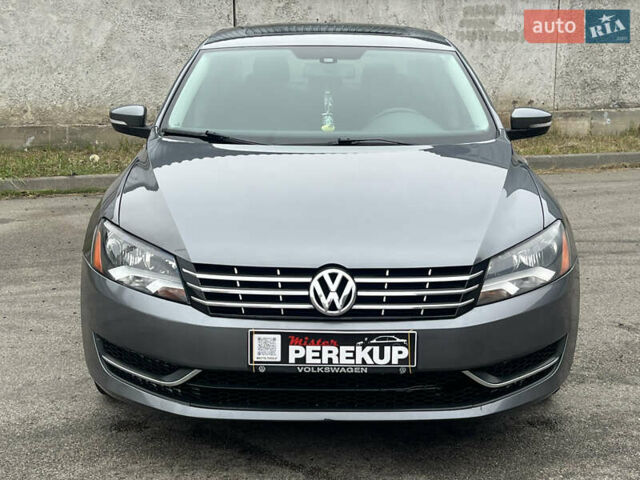 Сірий Фольксваген Пассат, об'ємом двигуна 1.97 л та пробігом 177 тис. км за 11800 $, фото 1 на Automoto.ua
