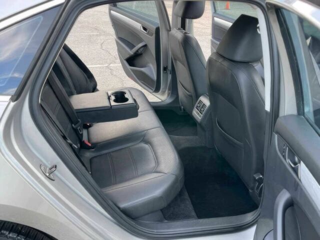 Серый Фольксваген Пассат, объемом двигателя 2 л и пробегом 81 тыс. км за 3700 $, фото 10 на Automoto.ua