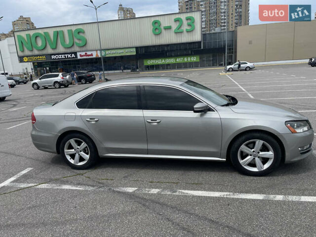 Сірий Фольксваген Пассат, об'ємом двигуна 2.5 л та пробігом 196 тис. км за 10500 $, фото 10 на Automoto.ua