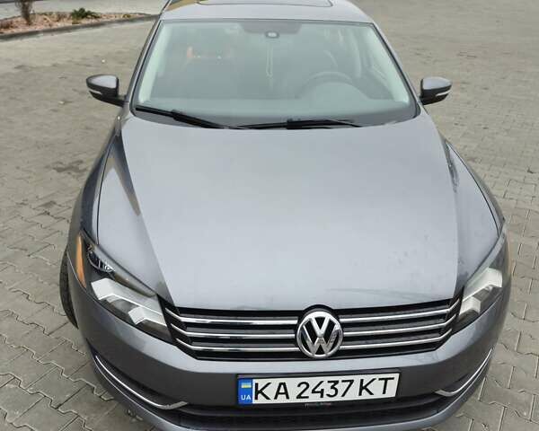 Сірий Фольксваген Пассат, об'ємом двигуна 2.48 л та пробігом 123 тис. км за 11300 $, фото 2 на Automoto.ua