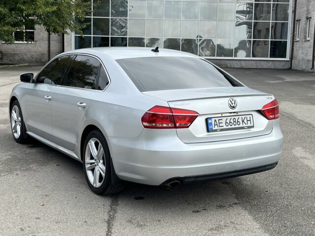 Фольксваген Пассат 2013 в Кривом Роге на Automoto.ua Серый Фольксваген Пассат, объемом двигателя 1.8 л и пробегом 160 тыс. км за 10300 $, фото 3 на Automoto.ua