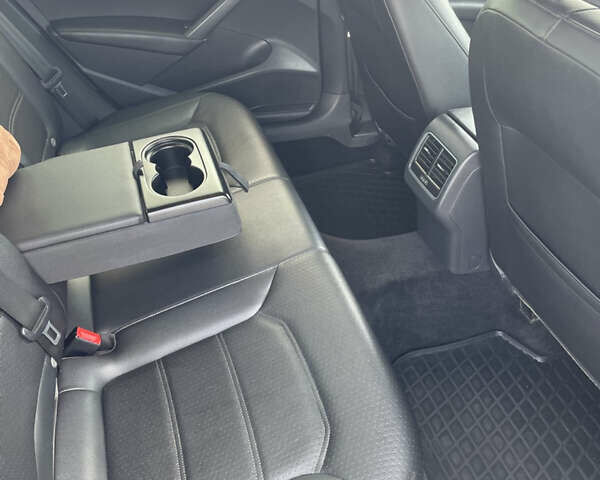 Сірий Фольксваген Пассат, об'ємом двигуна 2.5 л та пробігом 221 тис. км за 11300 $, фото 11 на Automoto.ua