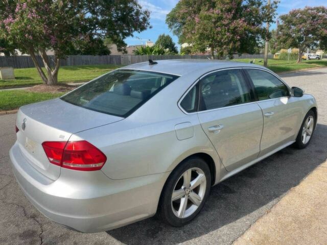 Серый Фольксваген Пассат, объемом двигателя 2.5 л и пробегом 89 тыс. км за 1325 $, фото 6 на Automoto.ua