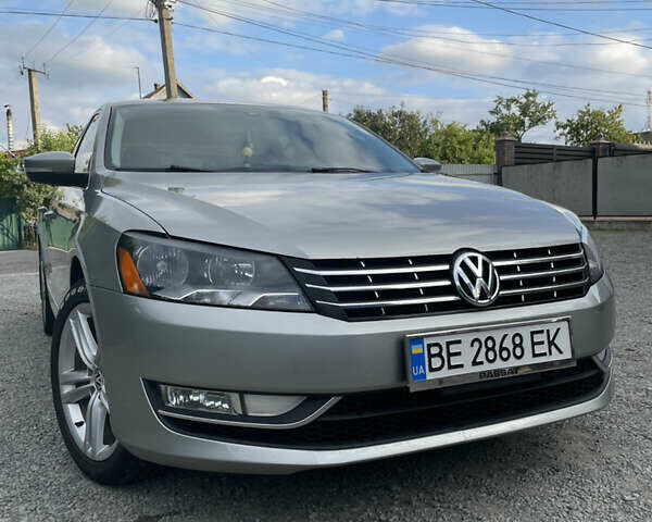 Фольксваген Пассат 2013 в Кривом Озере на Automoto.ua Серый Фольксваген Пассат, объемом двигателя 2 л и пробегом 192 тыс. км за 12500 $, фото 1 на Automoto.ua