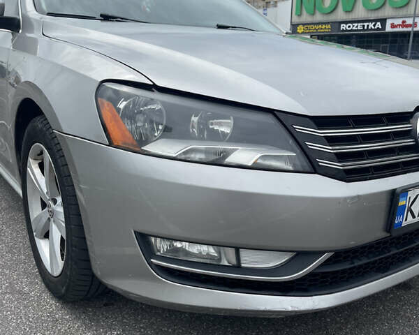 Сірий Фольксваген Пассат, об'ємом двигуна 2.5 л та пробігом 196 тис. км за 10500 $, фото 30 на Automoto.ua