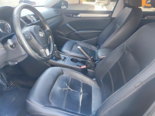 Серый Фольксваген Пассат, объемом двигателя 1.8 л и пробегом 250 тыс. км за 9500 $, фото 16 на Automoto.ua