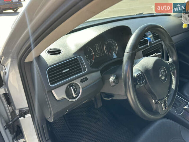 Серый Фольксваген Пассат, объемом двигателя 2 л и пробегом 160 тыс. км за 13700 $, фото 30 на Automoto.ua