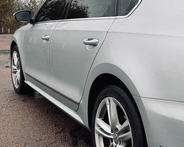 Фольксваген Пассат 2013 у Прилуках на Automoto.ua Сірий Фольксваген Пассат, об'ємом двигуна 2 л та пробігом 178 тис. км за 12500 $, фото 13 на Automoto.ua