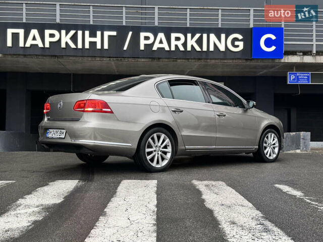 Серый Фольксваген Пассат, объемом двигателя 1.8 л и пробегом 145 тыс. км за 12990 $, фото 13 на Automoto.ua