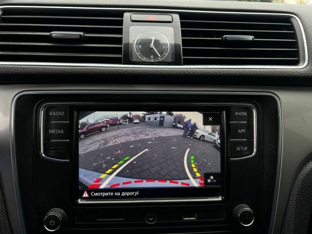 Фольксваген Пассат 2013 в Кривом Роге на Automoto.ua Серый Фольксваген Пассат, объемом двигателя 2.5 л и пробегом 185 тыс. км за 9400 $, фото 10 на Automoto.ua