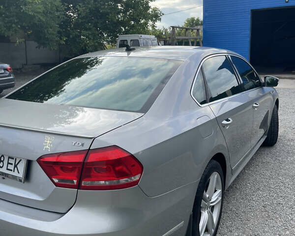 Фольксваген Пассат 2013 в Кривом Озере на Automoto.ua Серый Фольксваген Пассат, объемом двигателя 2 л и пробегом 192 тыс. км за 12500 $, фото 8 на Automoto.ua