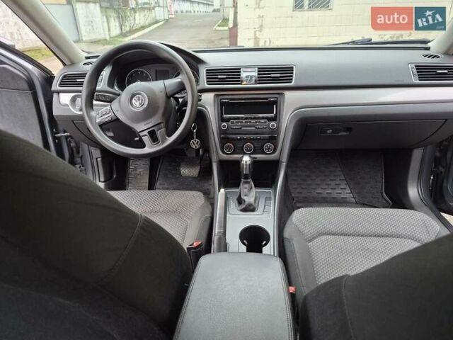 Серый Фольксваген Пассат, объемом двигателя 1.8 л и пробегом 161 тыс. км за 10700 $, фото 9 на Automoto.ua