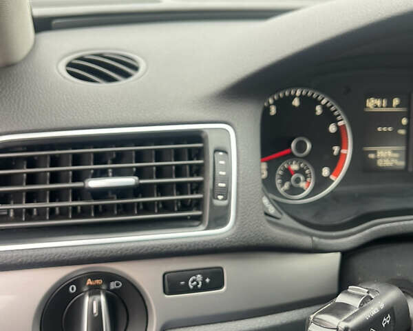 Сірий Фольксваген Пассат, об'ємом двигуна 1.8 л та пробігом 163 тис. км за 9499 $, фото 32 на Automoto.ua
