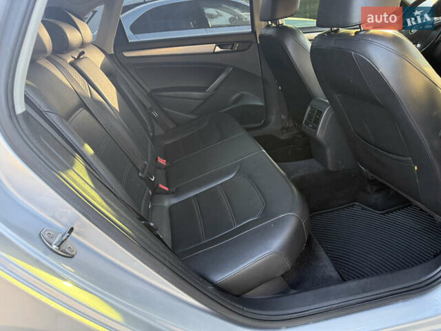 Сірий Фольксваген Пассат, об'ємом двигуна 2.5 л та пробігом 132 тис. км за 8200 $, фото 14 на Automoto.ua