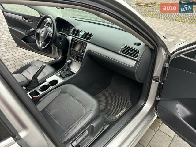 Серый Фольксваген Пассат, объемом двигателя 2.48 л и пробегом 222 тыс. км за 9500 $, фото 14 на Automoto.ua