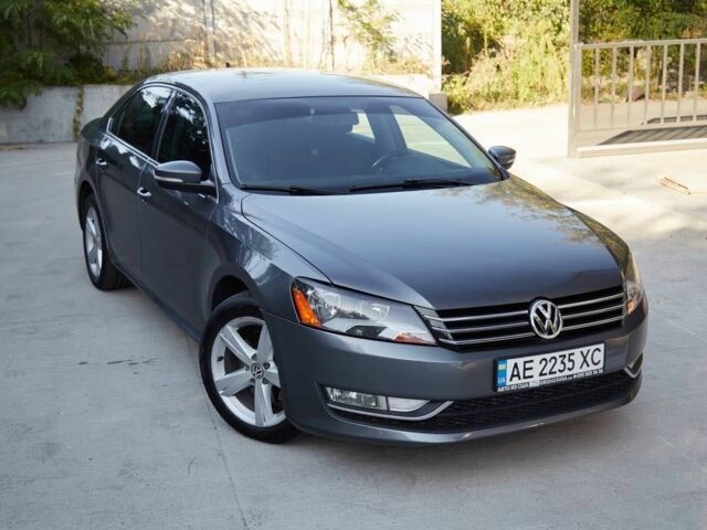 Серый Фольксваген Пассат, объемом двигателя 1.8 л и пробегом 190 тыс. км за 9700 $, фото 5 на Automoto.ua