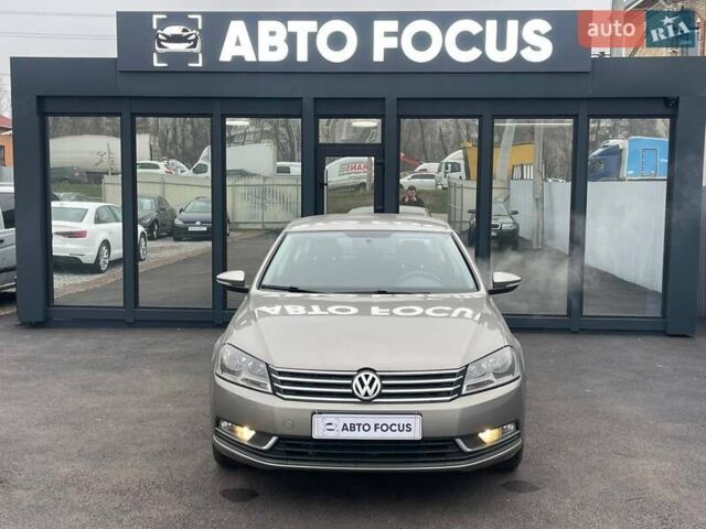 Серый Фольксваген Пассат, объемом двигателя 1.97 л и пробегом 240 тыс. км за 12490 $, фото 2 на Automoto.ua