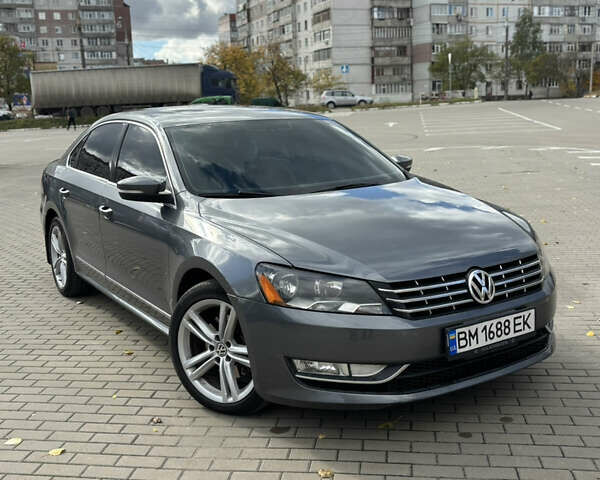 Серый Фольксваген Пассат, объемом двигателя 2 л и пробегом 229 тыс. км за 11800 $, фото 1 на Automoto.ua