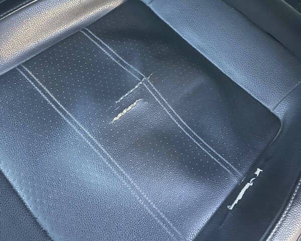 Серый Фольксваген Пассат, объемом двигателя 2.5 л и пробегом 282 тыс. км за 8700 $, фото 5 на Automoto.ua