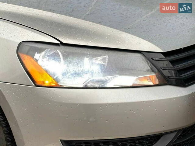 Сірий Фольксваген Пассат, об'ємом двигуна 2.5 л та пробігом 156 тис. км за 8999 $, фото 3 на Automoto.ua