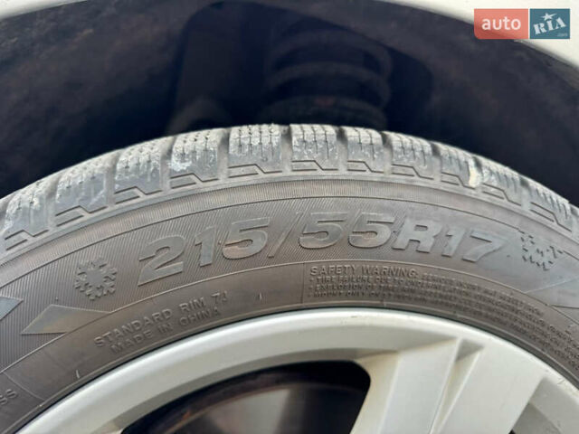 Серый Фольксваген Пассат, объемом двигателя 2.48 л и пробегом 222 тыс. км за 9500 $, фото 31 на Automoto.ua