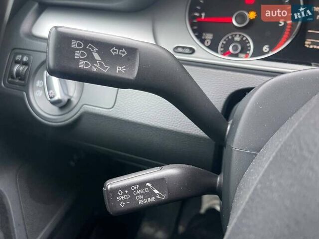 Серый Фольксваген Пассат, объемом двигателя 1.97 л и пробегом 240 тыс. км за 12490 $, фото 17 на Automoto.ua