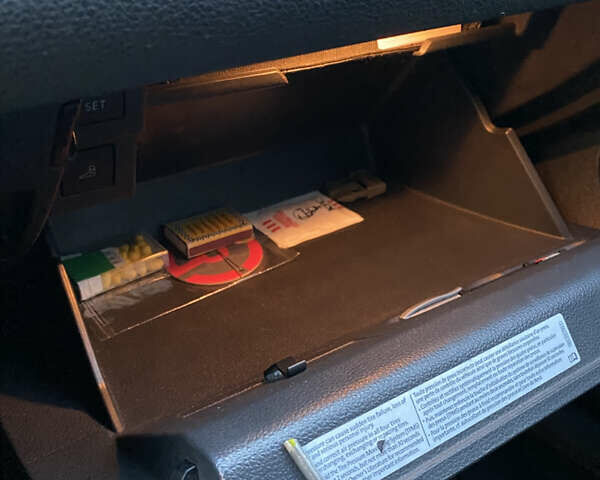 Сірий Фольксваген Пассат, об'ємом двигуна 2.5 л та пробігом 357 тис. км за 11500 $, фото 23 на Automoto.ua