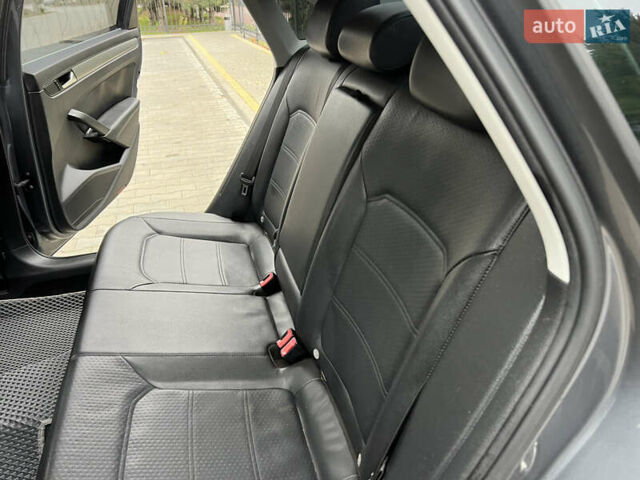Сірий Фольксваген Пассат, об'ємом двигуна 2.5 л та пробігом 210 тис. км за 9700 $, фото 50 на Automoto.ua