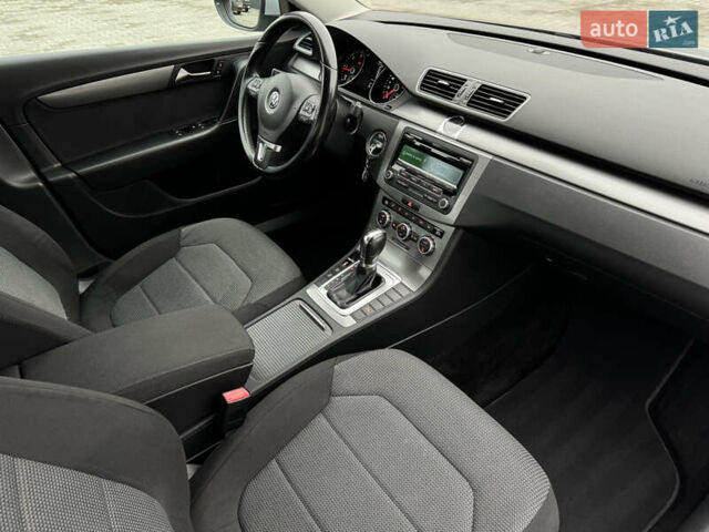 Серый Фольксваген Пассат, объемом двигателя 2 л и пробегом 168 тыс. км за 14900 $, фото 30 на Automoto.ua