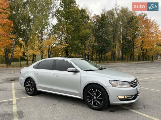 Серый Фольксваген Пассат, объемом двигателя 2.5 л и пробегом 230 тыс. км за 8700 $, фото 5 на Automoto.ua