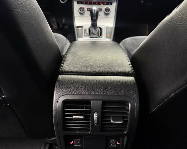 Серый Фольксваген Пассат, объемом двигателя 1.8 л и пробегом 145 тыс. км за 12990 $, фото 7 на Automoto.ua