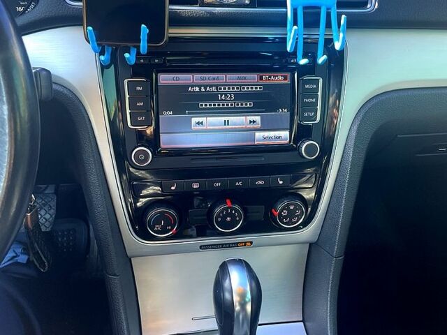 Серый Фольксваген Пассат, объемом двигателя 2.5 л и пробегом 119 тыс. км за 12200 $, фото 7 на Automoto.ua