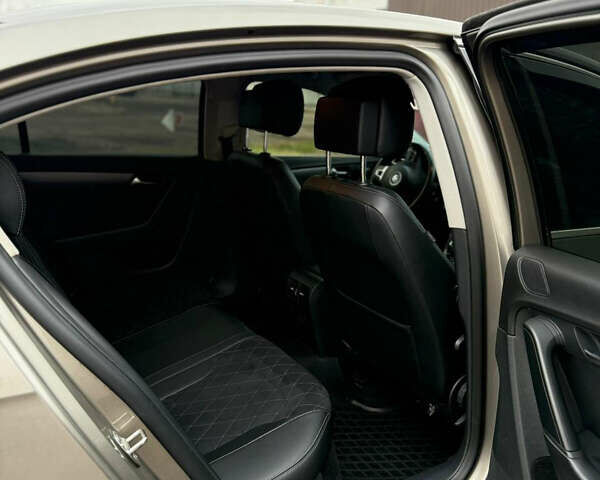 Серый Фольксваген Пассат, объемом двигателя 1.98 л и пробегом 215 тыс. км за 12900 $, фото 9 на Automoto.ua