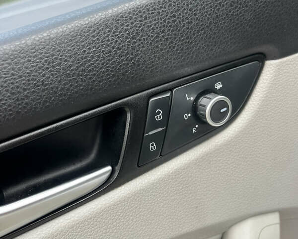 Сірий Фольксваген Пассат, об'ємом двигуна 2 л та пробігом 240 тис. км за 10000 $, фото 9 на Automoto.ua