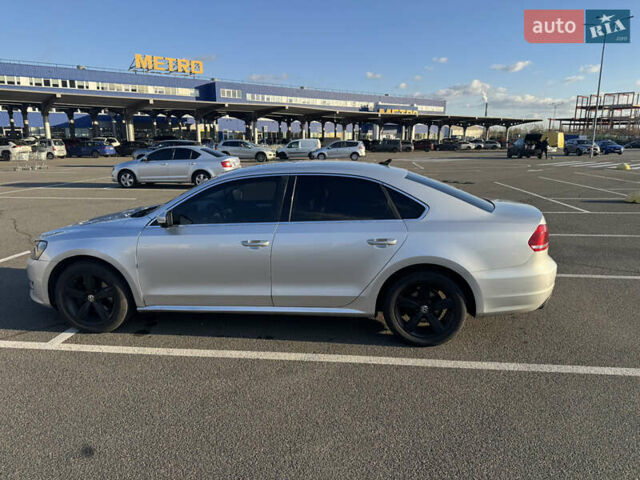 Серый Фольксваген Пассат, объемом двигателя 2.5 л и пробегом 216 тыс. км за 9800 $, фото 3 на Automoto.ua