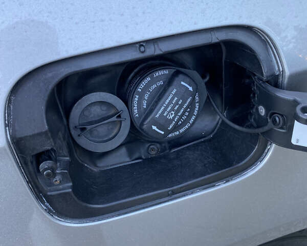 Сірий Фольксваген Пассат, об'ємом двигуна 2.5 л та пробігом 357 тис. км за 11500 $, фото 19 на Automoto.ua