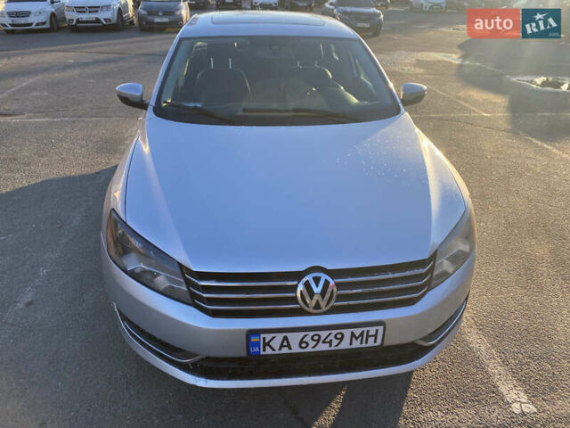 Серый Фольксваген Пассат, объемом двигателя 2.48 л и пробегом 181 тыс. км за 9500 $, фото 12 на Automoto.ua