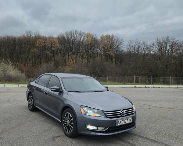 Серый Фольксваген Пассат, объемом двигателя 2.5 л и пробегом 120 тыс. км за 11000 $, фото 12 на Automoto.ua