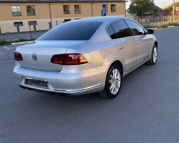 Серый Фольксваген Пассат, объемом двигателя 2 л и пробегом 180 тыс. км за 12500 $, фото 12 на Automoto.ua