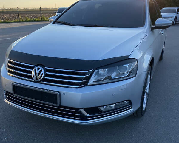 Серый Фольксваген Пассат, объемом двигателя 2 л и пробегом 180 тыс. км за 12500 $, фото 70 на Automoto.ua