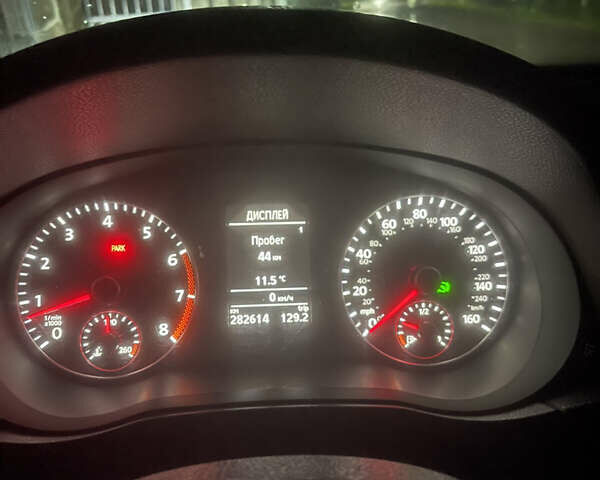 Серый Фольксваген Пассат, объемом двигателя 2.5 л и пробегом 282 тыс. км за 8700 $, фото 6 на Automoto.ua