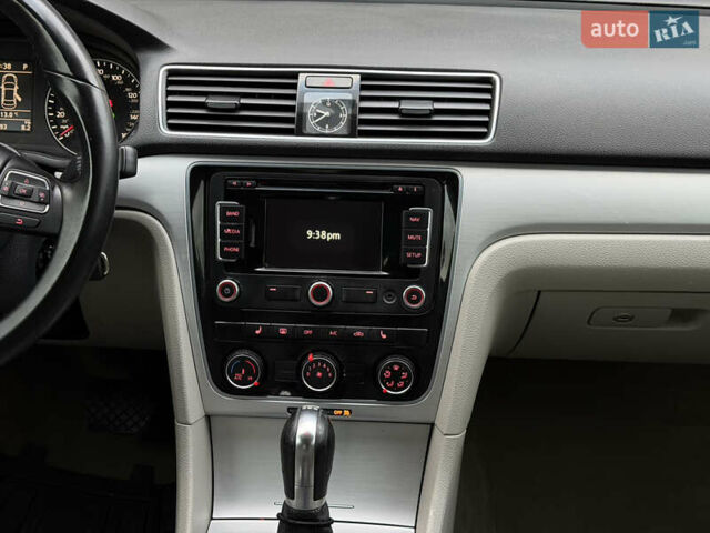 Сірий Фольксваген Пассат, об'ємом двигуна 2 л та пробігом 204 тис. км за 9800 $, фото 32 на Automoto.ua