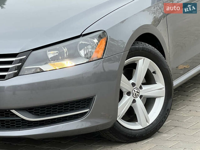 Сірий Фольксваген Пассат, об'ємом двигуна 2.5 л та пробігом 210 тис. км за 9700 $, фото 36 на Automoto.ua