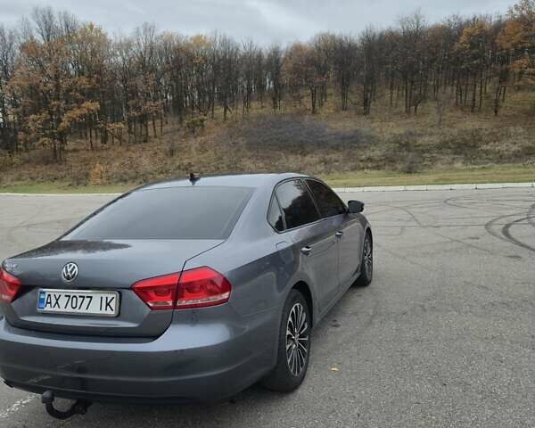 Серый Фольксваген Пассат, объемом двигателя 2.5 л и пробегом 120 тыс. км за 11000 $, фото 1 на Automoto.ua