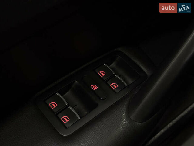 Серый Фольксваген Пассат, объемом двигателя 1.97 л и пробегом 161 тыс. км за 14999 $, фото 28 на Automoto.ua