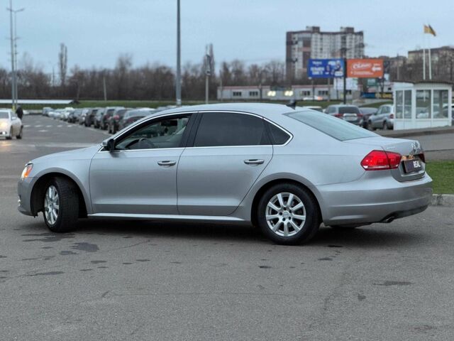 Сірий Фольксваген Пассат, об'ємом двигуна 2.5 л та пробігом 236 тис. км за 11800 $, фото 6 на Automoto.ua