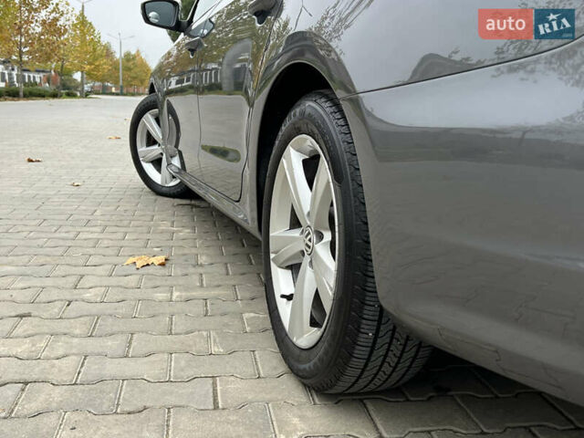 Сірий Фольксваген Пассат, об'ємом двигуна 2.5 л та пробігом 210 тис. км за 9700 $, фото 21 на Automoto.ua