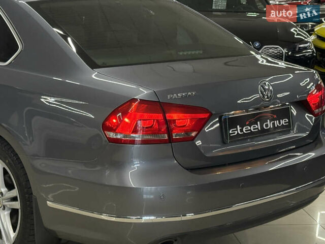 Серый Фольксваген Пассат, объемом двигателя 1.97 л и пробегом 161 тыс. км за 14999 $, фото 14 на Automoto.ua